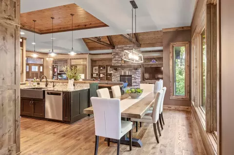 Dining - 20060 Vine St, Excelsior, MN 55331 photo 1 of 1