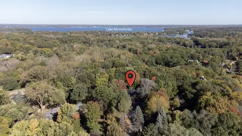 View/Area - 20060 Vine St, Excelsior, MN 55331 photo 3 of 4