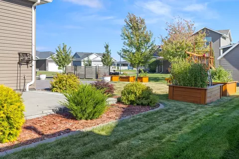 Exterior - 3671 Crimson Loop S, Fargo, ND 58104 photo 10 of 10