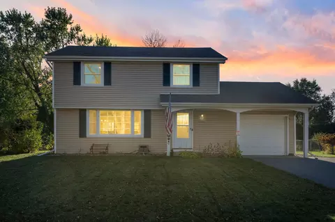 8095 Harkness Rd S, Cottage Grove, MN 55016