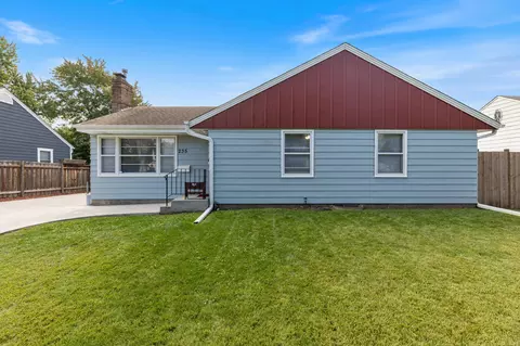 235 9th St S, South Saint Paul, MN 55075