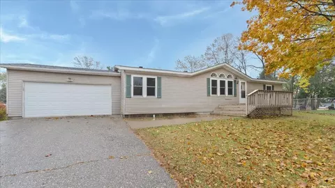 3209 3rd Ave NW, Willmar, MN 56201