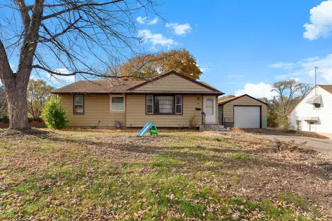 354 12th Ave S, South Saint Paul, MN 55075