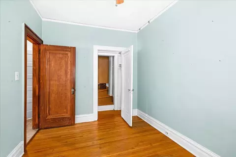 Bedroom - 1417 E 10th St, Duluth, MN 55805 photo 2 of 3