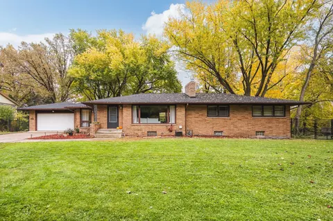 3522 Glenarden Rd, Arden Hills, MN 55112