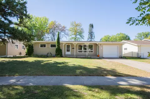 509 Birch Ln, Moorhead, MN 56560