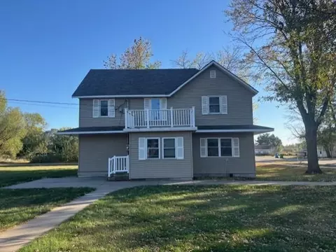 304 S 2nd St, Royalton, MN 56373
