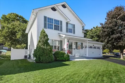 104 3rd Ave S, South Saint Paul, MN 55075