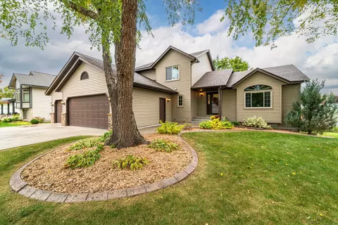 4925 143rd St W, Apple Valley, MN 55124