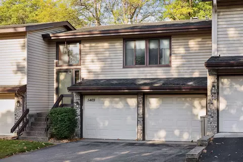 5469 Hyland Courts Dr, Bloomington, MN 55437