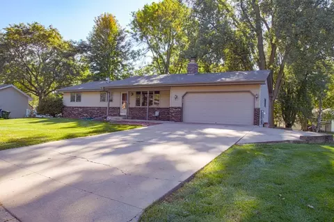 3075 21st Ln NW, New Brighton, MN 55112