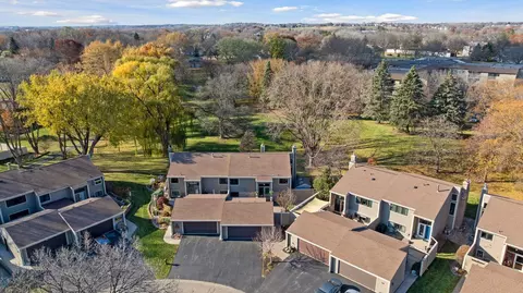 110312 Center Green Cir, Chaska, MN 55318