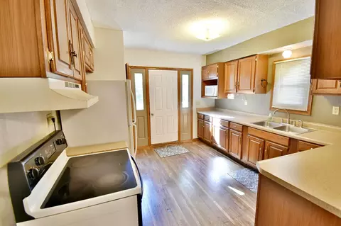 140 High Ave, Willmar, MN 56201 photo 9