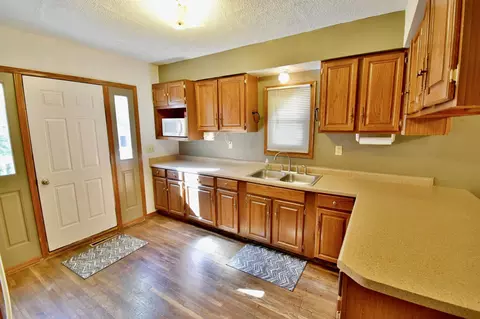 140 High Ave, Willmar, MN 56201 photo 8