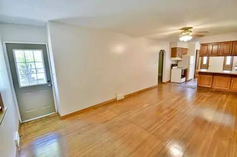 140 High Ave, Willmar, MN 56201 photo 4