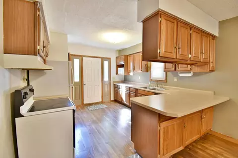 140 High Ave, Willmar, MN 56201 photo 7