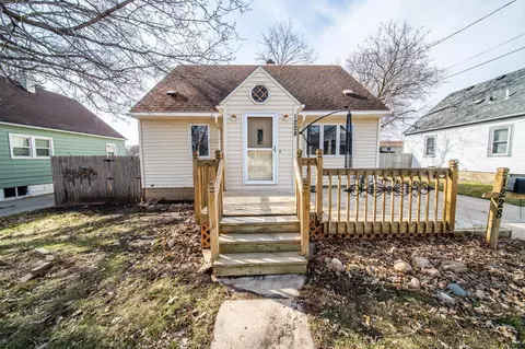 1228 4th St NE, Rochester, MN 55906