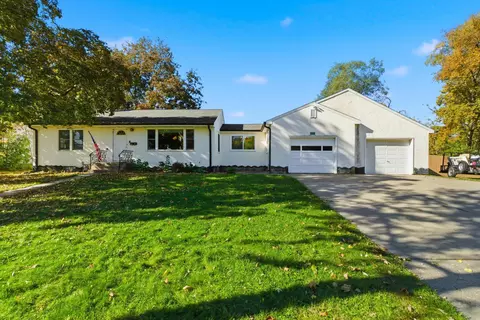 277 English St, Saint Paul, MN 55106