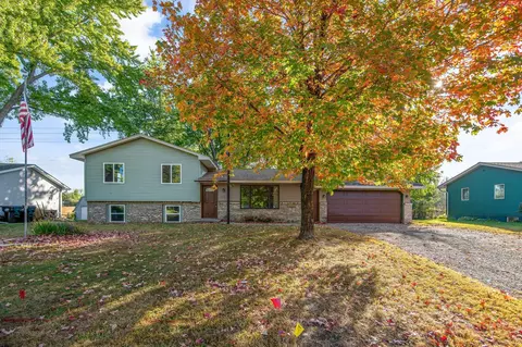 116 Marvin Elwood Rd, Monticello, MN 55362