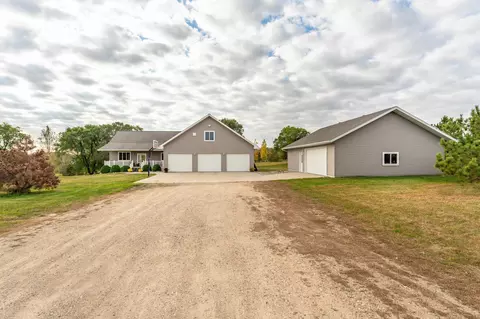 23082 Highland Dr, Fergus Falls, MN 56537