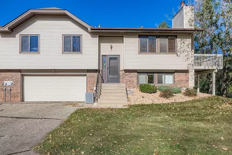 868 Sherwood Rd, Shoreview, MN 55126