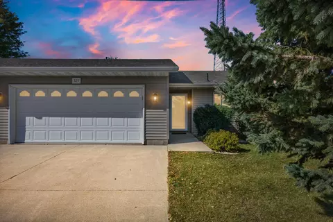527 4th Circle Dr SE, Lonsdale, MN 55046