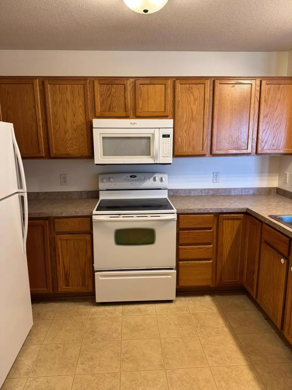Kitchen - 1102 Wheat St NW, New Prague, MN 56071 photo 3 of 5