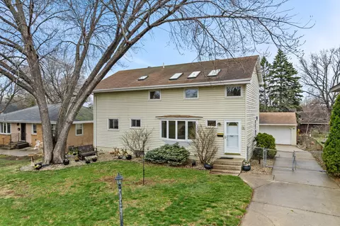 707 50 12 Ave NE, Columbia Heights, MN 55421