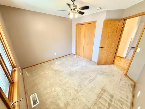 2104 6th Ave SE, Willmar, MN 56201 photo 12