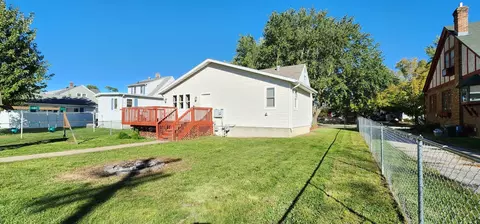 313 S Washington St, Houston, MN 55943