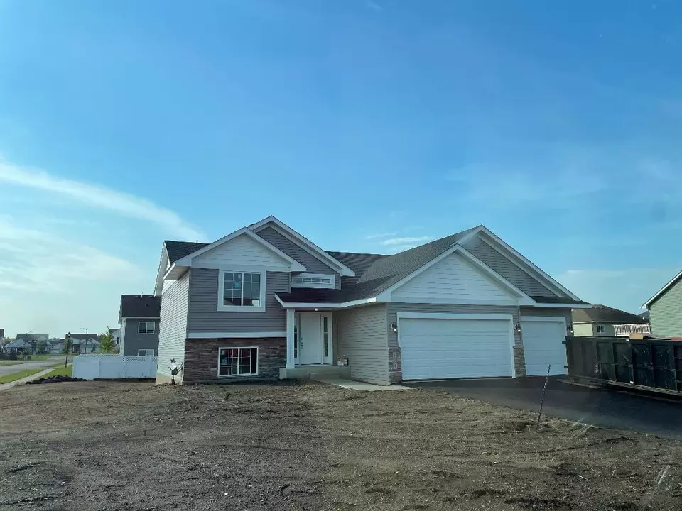  17703 Empire Trl, Lakeville, MN 55044 photo 1