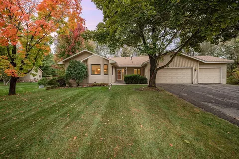 1065 121st St W, Rosemount, MN 55068