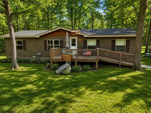 4488 Agency Bay Rd NW, Walker, MN 56484