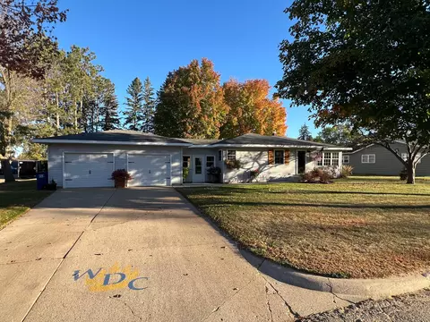 216 Nixon Ave SW, Wadena, MN 56482