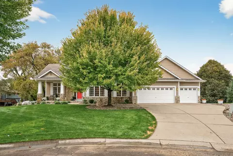 4725 138th St W, Apple Valley, MN 55124