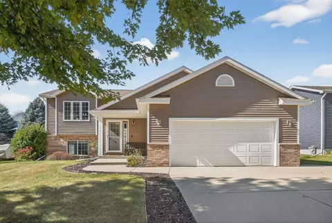 901 8th Ave NE, Kasson, MN 55944