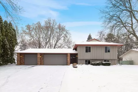 7100 145th St W, Apple Valley, MN 55124