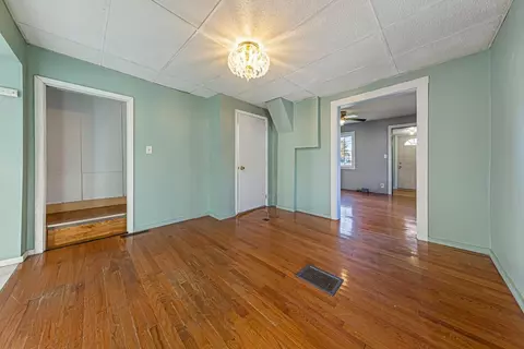 Living - 307 W 4th St, Winthrop, MN 55396 photo 2 of 4