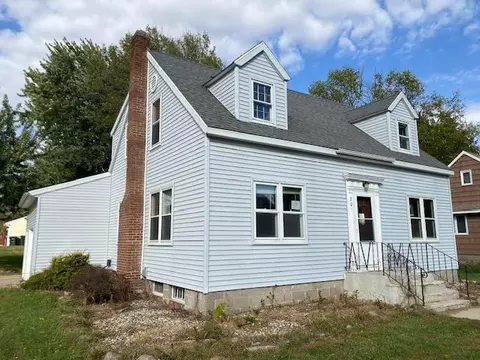 208 W 3rd St, Winthrop, MN 55396 photo 2