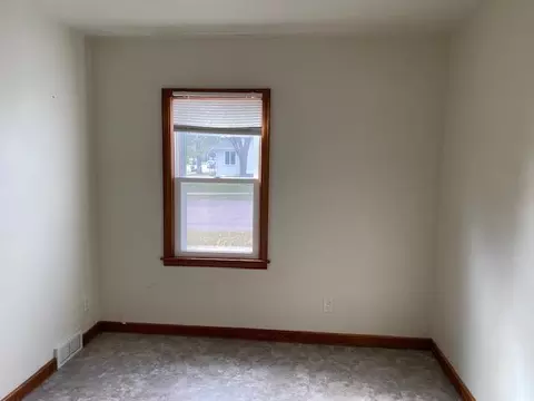 208 W 3rd St, Winthrop, MN 55396 photo 13