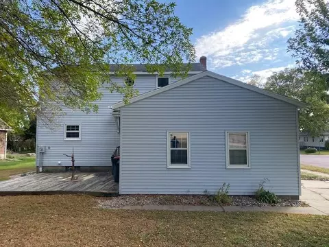 208 W 3rd St, Winthrop, MN 55396 photo 5