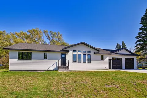 101 Bernie Ave, Hatton, ND 58240