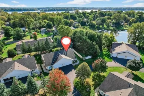 13471 Pine View Ln, Lindstrom, MN 55045