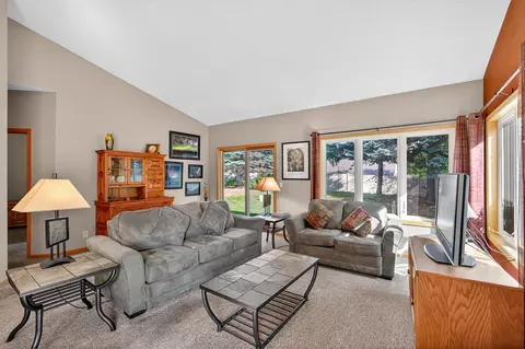 Living - 13471 Pine View Ln, Lindstrom, MN 55045 photo 2 of 6