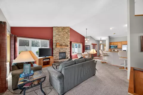 Living - 13471 Pine View Ln, Lindstrom, MN 55045 photo 6 of 6