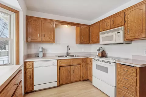 Kitchen - 11229 Quebec Ave N, Champlin, MN 55316 photo 2 of 3