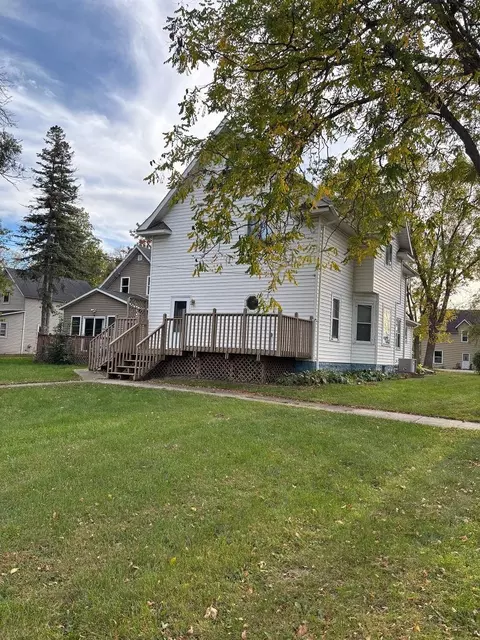 Exterior - 551 Cynthia St, Maynard, MN 56260 photo 4 of 5