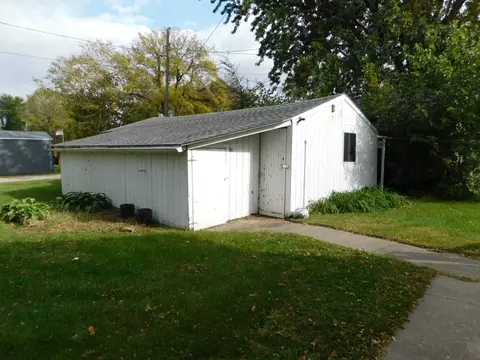 Exterior - 551 Cynthia St, Maynard, MN 56260 photo 3 of 5