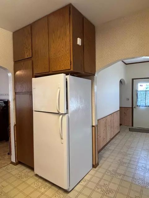 Kitchen - 551 Cynthia St, Maynard, MN 56260 photo 2 of 2