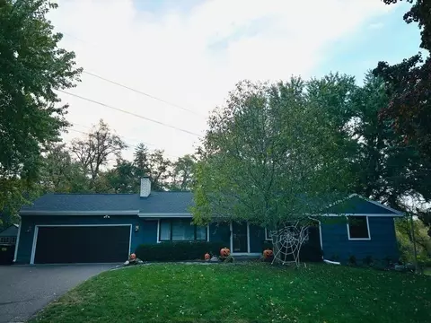 5409 Countryside Rd, Edina, MN 55436